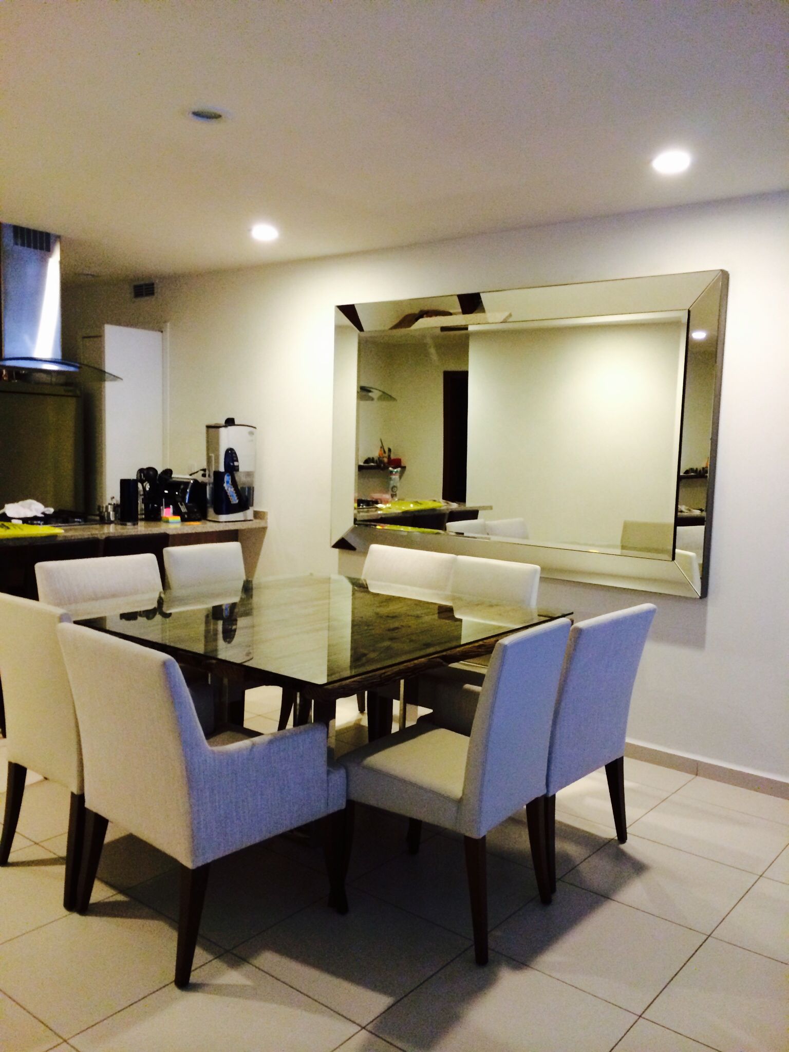 Cómo elegir espejo para un comedor Vaciado de pisos Barcelona económicos | Vaciado Pisos